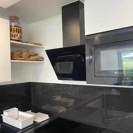 Tropique * أنتيب